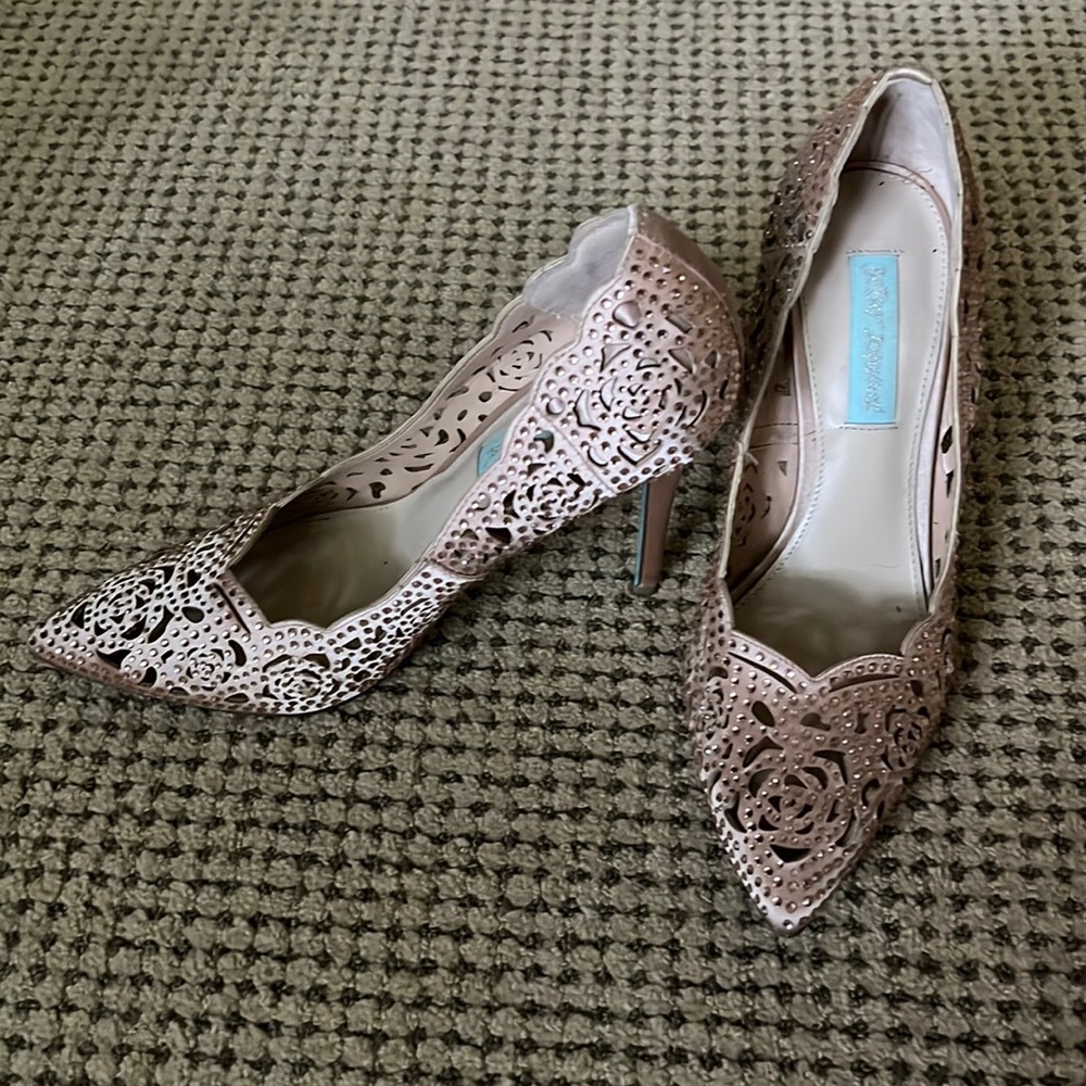 Blue by Betsey Johnson pumps!